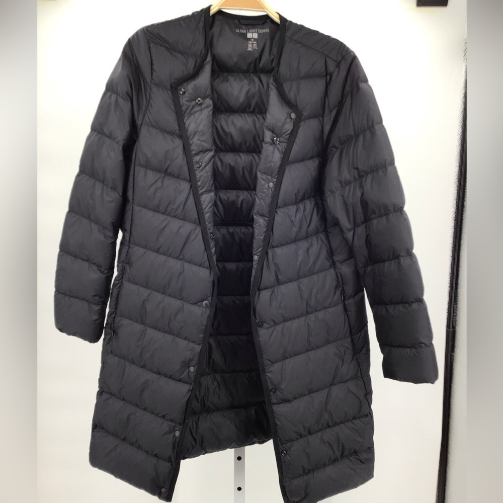 Uniqlo ultra light down women’s jacket size M